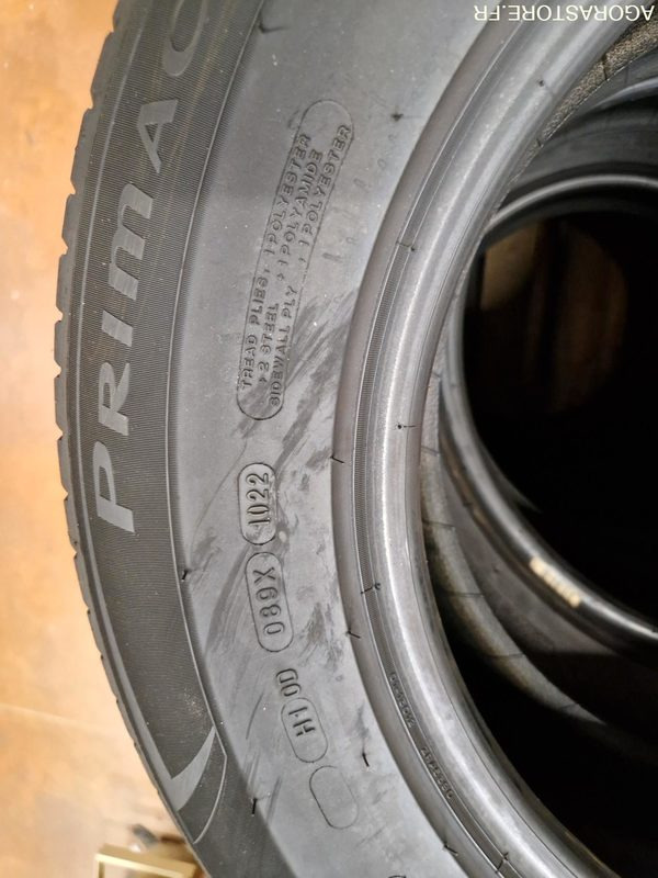 Lot de 12 pneus Michelin 215/65R16 102H - Гума: снимка 4 Lot de 12 pneus Michelin 215/65R16 102H - Гума: снимка 4