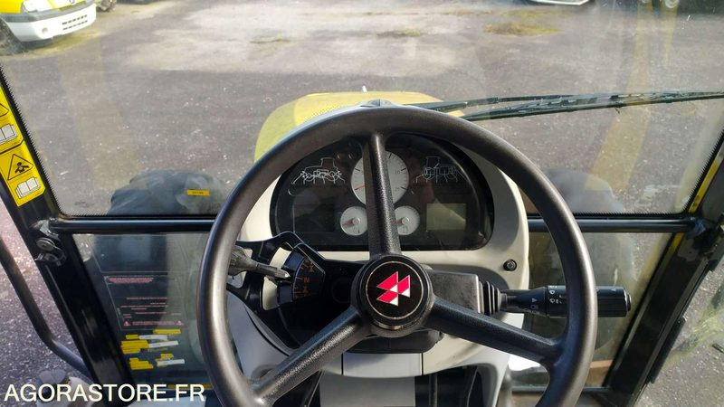 MASSEY FERGUSSON - 2013 - 9161kms - Трактор: снимка 3 MASSEY FERGUSSON - 2013 - 9161kms - Трактор: снимка 3