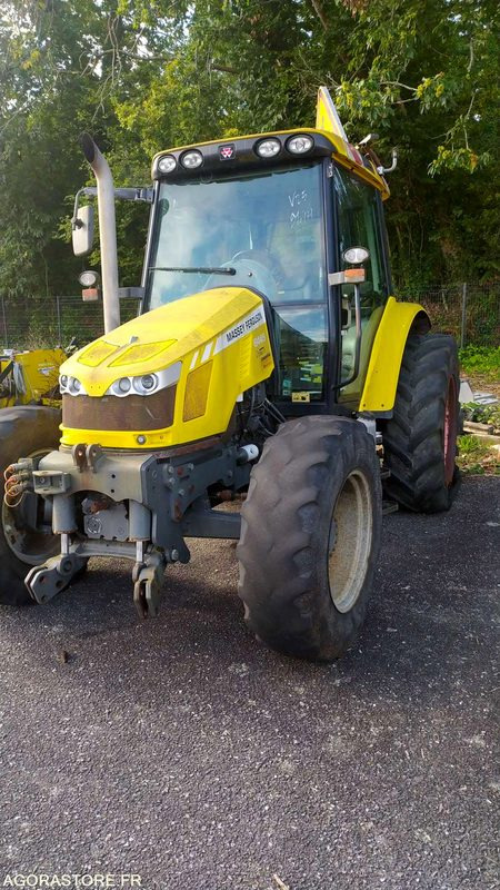MASSEY FERGUSSON - 2013 - 9161kms - Трактор: снимка 1 MASSEY FERGUSSON - 2013 - 9161kms - Трактор: снимка 1