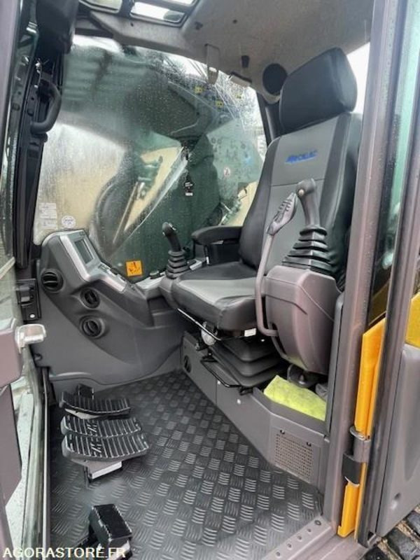 MECALAC 6MCR 2023 1200 HEURES - Багер: снимка 3 MECALAC 6MCR 2023 1200 HEURES - Багер: снимка 3