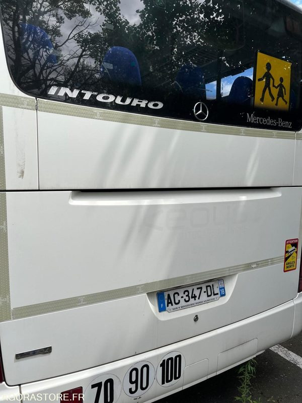 MERCEDES INTOURO 12,98m N°093245 - Училищен автобус: снимка 3 MERCEDES INTOURO 12,98m N°093245 - Училищен автобус: снимка 3