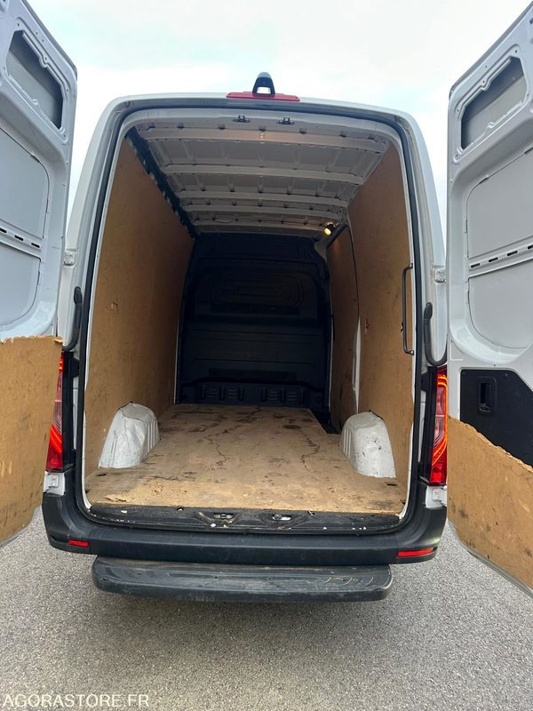 Товарен бус MERCEDES - SPRINTER - 2021 / 88000 KM: снимка 11