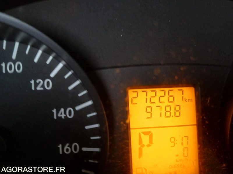 MERCEDES SPRINTER ANNEE 2014 - Бус самосвал: снимка 4 MERCEDES SPRINTER ANNEE 2014 - Бус самосвал: снимка 4