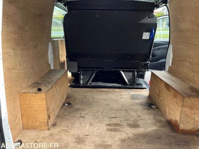 MERCEDES VITO MIXTO 116 CDI LONG 5 PLACES - Товарен бус: снимка 2 MERCEDES VITO MIXTO 116 CDI LONG 5 PLACES - Товарен бус: снимка 2