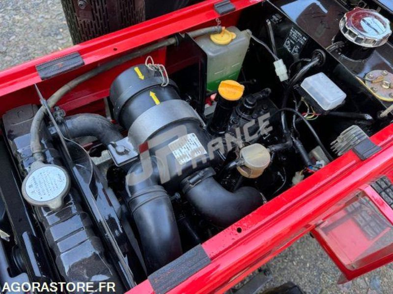 MICROTRACTEUR YANMAR 16CV 3 CYLINDRES DIESEL D'OCCASION 4 RM PDF 3 PTS COMPLET - Трактор: снимка 4 MICROTRACTEUR YANMAR 16CV 3 CYLINDRES DIESEL D'OCCASION 4 RM PDF 3 PTS COMPLET - Трактор: снимка 4