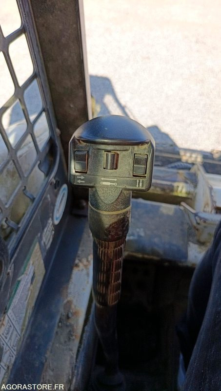Товарач MINI CHARGEUR BOBCAT S130 - 2012 - 4758H: снимка 9