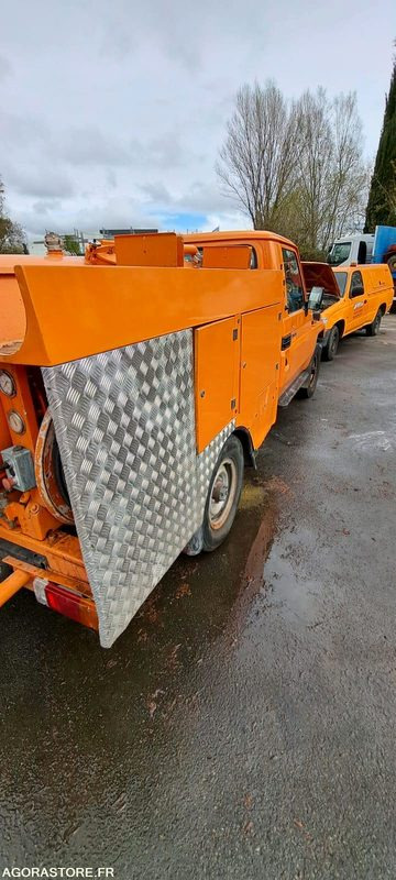 MINI COMBINE RIVARD/TOYOTA 2002 DW724WF (VENTE UNIQUEMENT EXPORT) - Джип: снимка 4 MINI COMBINE RIVARD/TOYOTA 2002 DW724WF (VENTE UNIQUEMENT EXPORT) - Джип: снимка 4