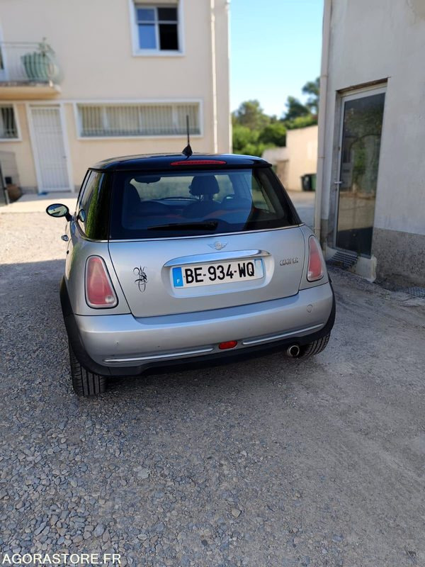 MINI COOPER 1.6 115CV- 2005 - 172400KMS - Лек автомобил: снимка 5 MINI COOPER 1.6 115CV- 2005 - 172400KMS - Лек автомобил: снимка 5