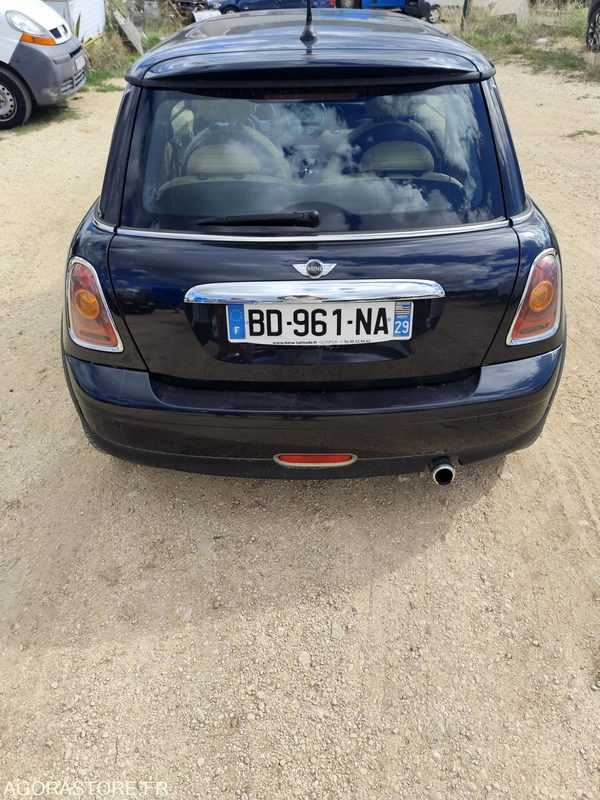 MINI COOPER 1.6 120CV - 2006 - 170500KMS - Лек автомобил: снимка 5 MINI COOPER 1.6 120CV - 2006 - 170500KMS - Лек автомобил: снимка 5