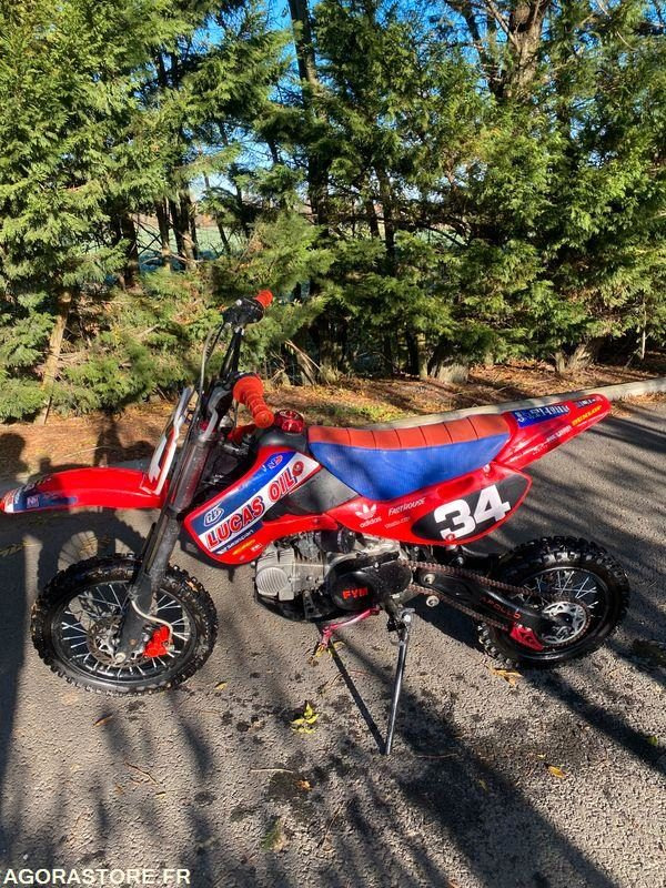 MOTO-CROSS-DIRT-APOLLO-140CC - Мотоциклет: снимка 1 MOTO-CROSS-DIRT-APOLLO-140CC - Мотоциклет: снимка 1