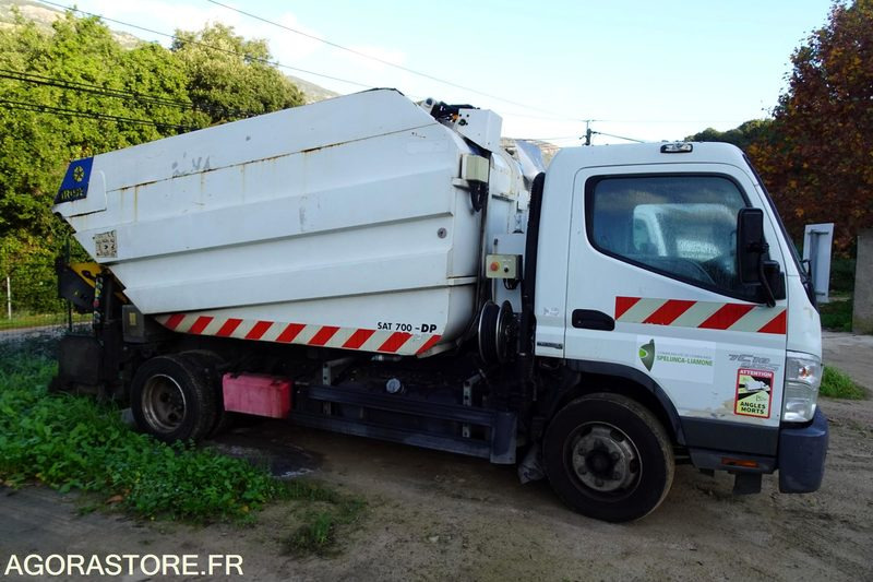 Mitsubishi Fuso - Боклукчийска кола: снимка 5 Mitsubishi Fuso - Боклукчийска кола: снимка 5