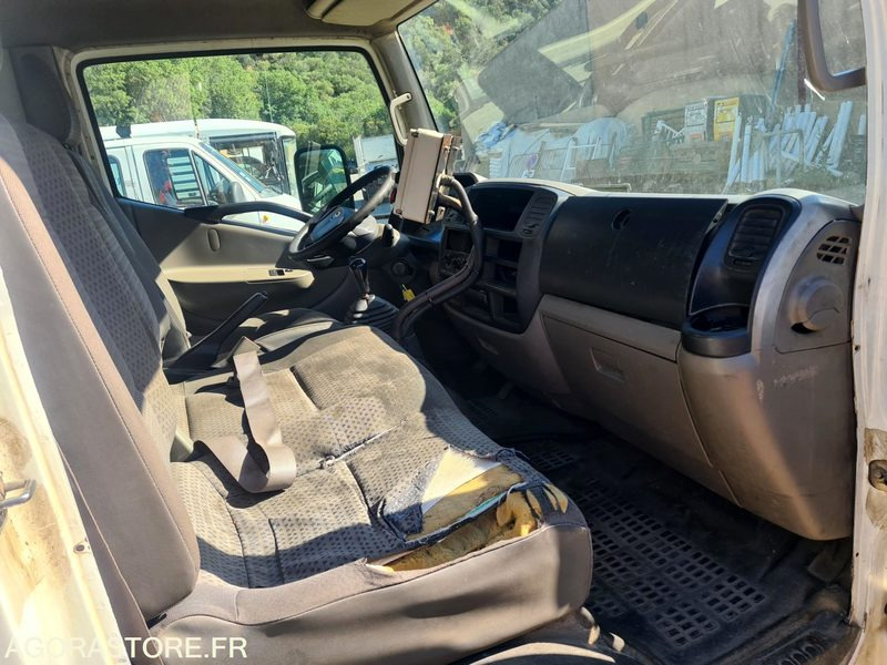 NISSAN - BOM - CABSTAR - Бус самосвал: снимка 4 NISSAN - BOM - CABSTAR - Бус самосвал: снимка 4