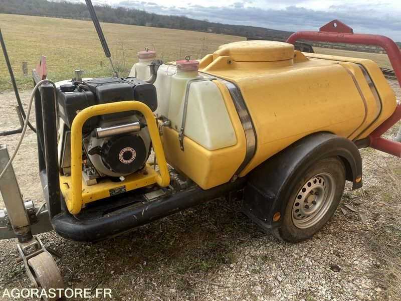 Nettoyeur haute-pression Diesel sur remorque BRENDON BB1000 - Водоструйка: снимка 3 Nettoyeur haute-pression Diesel sur remorque BRENDON BB1000 - Водоструйка: снимка 3