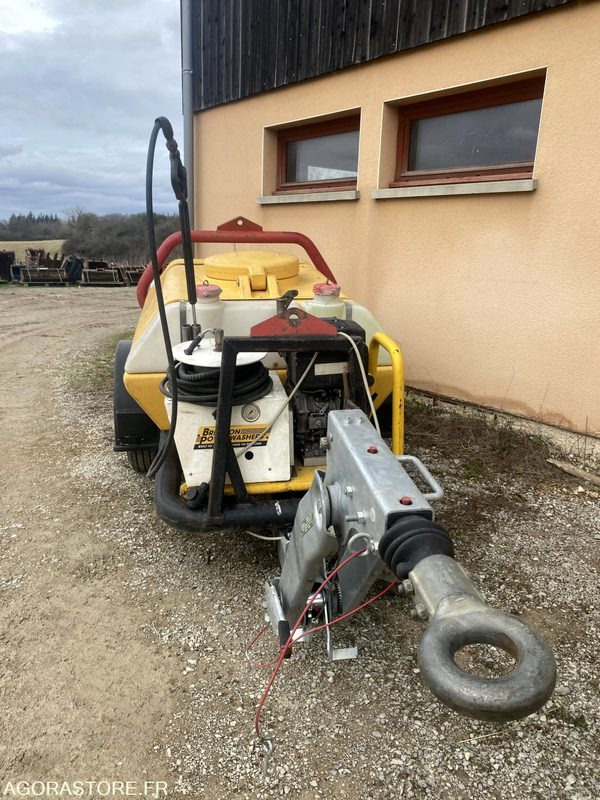 Nettoyeur haute-pression Diesel sur remorque BRENDON BB1000 - Водоструйка: снимка 2 Nettoyeur haute-pression Diesel sur remorque BRENDON BB1000 - Водоструйка: снимка 2