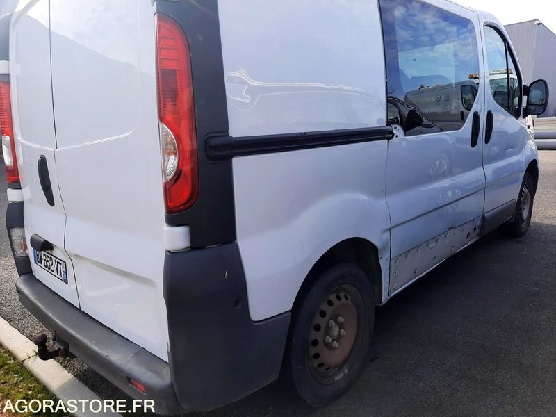 OPEL VIVARO - 2011 - 112 800KM - Товарен бус: снимка 5 OPEL VIVARO - 2011 - 112 800KM - Товарен бус: снимка 5