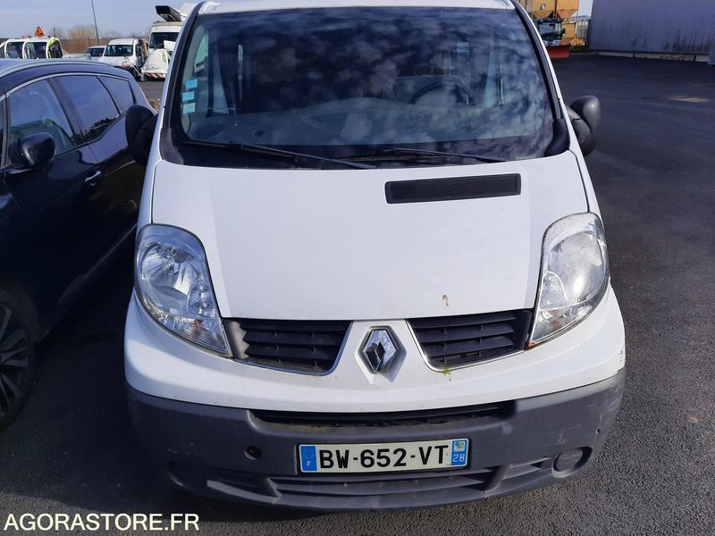 OPEL VIVARO - 2011 - 112 800KM - Товарен бус: снимка 2 OPEL VIVARO - 2011 - 112 800KM - Товарен бус: снимка 2