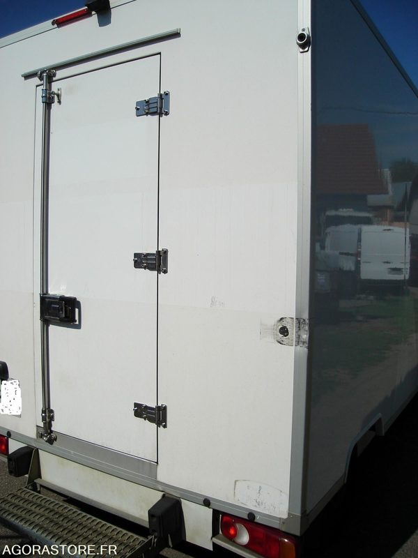 OPEL VIVARO FRIGORIFIQUE - 2017 - 159600KM - Хладилен бус: снимка 3 OPEL VIVARO FRIGORIFIQUE - 2017 - 159600KM - Хладилен бус: снимка 3