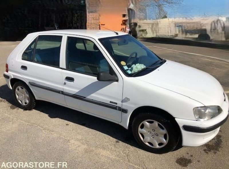PEUGEOT 106 FINITION ZEN ESSENCE - Лек автомобил: снимка 2 PEUGEOT 106 FINITION ZEN ESSENCE - Лек автомобил: снимка 2