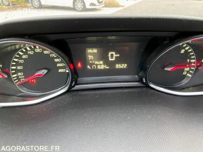 PEUGEOT 308SW - 2016 - 172000 KM - Комби: снимка 5 PEUGEOT 308SW - 2016 - 172000 KM - Комби: снимка 5