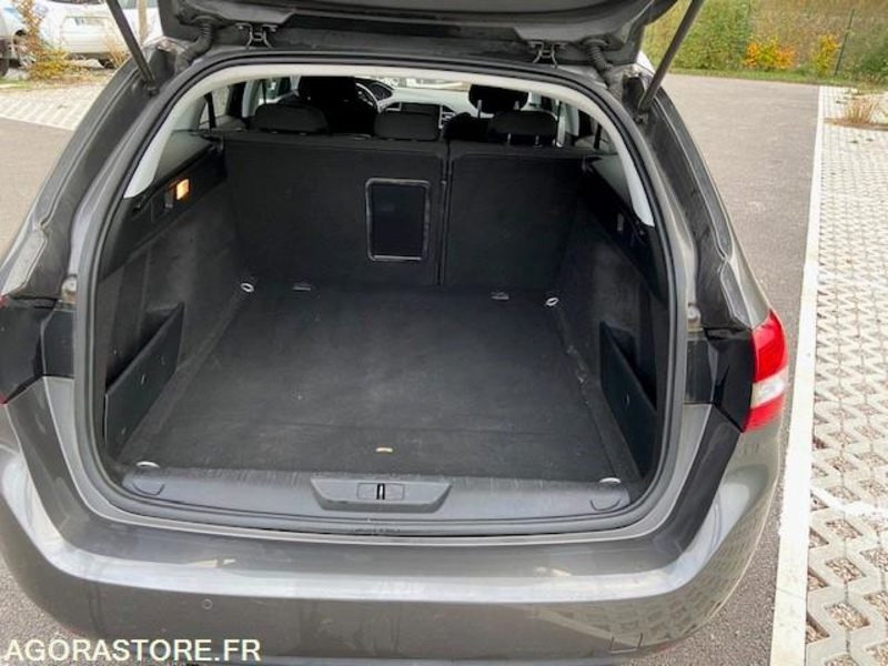 PEUGEOT 308SW - 2016 - 172000 KM - Комби: снимка 3 PEUGEOT 308SW - 2016 - 172000 KM - Комби: снимка 3