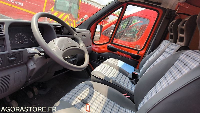 PEUGEOT BOXER - 1988 - 6382kms - Товарен бус: снимка 4 PEUGEOT BOXER - 1988 - 6382kms - Товарен бус: снимка 4