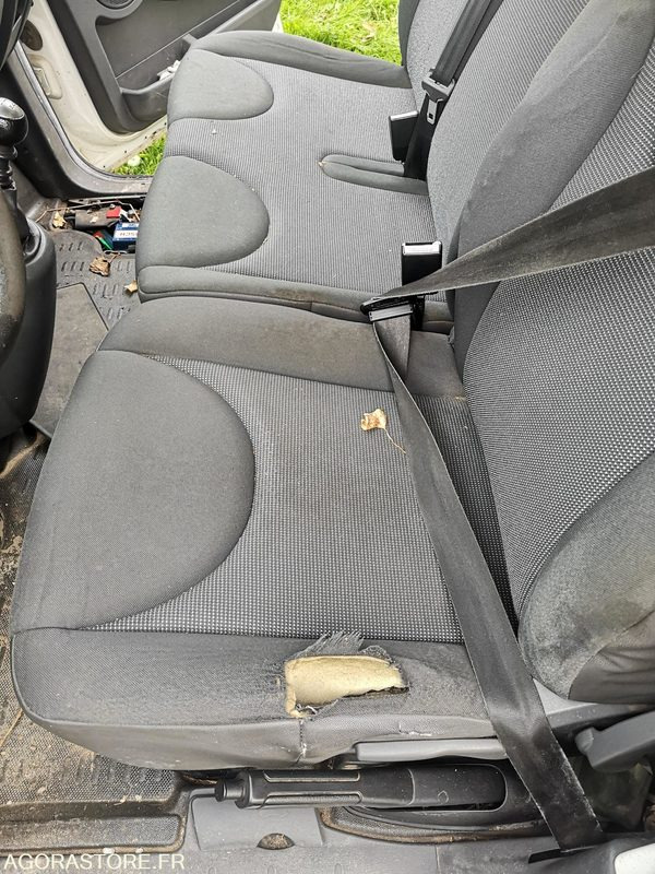 PEUGEOT FRIGORIFIQUE - Хладилен бус: снимка 3 PEUGEOT FRIGORIFIQUE - Хладилен бус: снимка 3