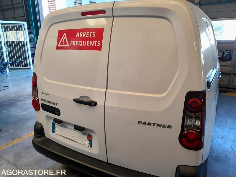 PEUGEOT PARTNER II 1.6 Vti 50026 kms 2016 frigo - Малък ван: снимка 5 PEUGEOT PARTNER II 1.6 Vti 50026 kms 2016 frigo - Малък ван: снимка 5