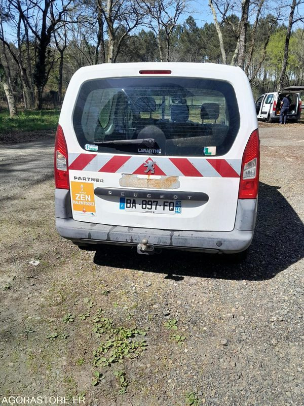PEUGEOT Partner - 242795km - 2010 - Малък ван: снимка 3 PEUGEOT Partner - 242795km - 2010 - Малък ван: снимка 3
