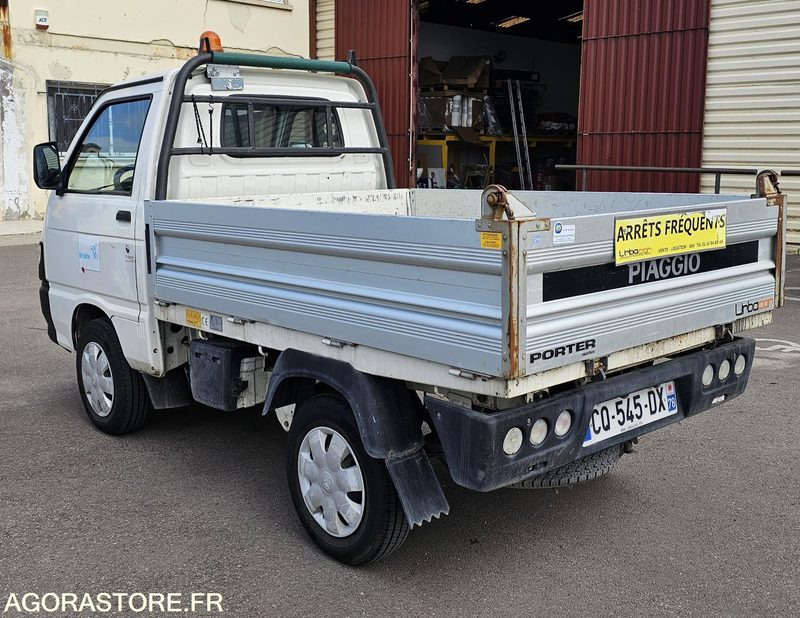 Бус самосвал PIAGGIO PORTER - Benne basculante - 2013 - 84 044 kms - ESSENCE: снимка 7