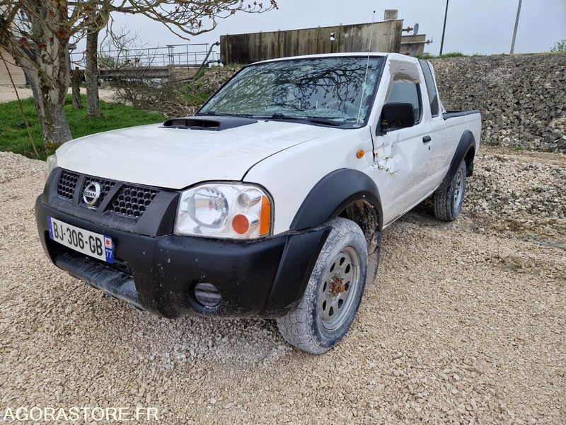 PICK UP NISSAN PNP 400 - BJ306GB - 2011 / 181 046 KM - Лек автомобил: снимка 1 PICK UP NISSAN PNP 400 - BJ306GB - 2011 / 181 046 KM - Лек автомобил: снимка 1