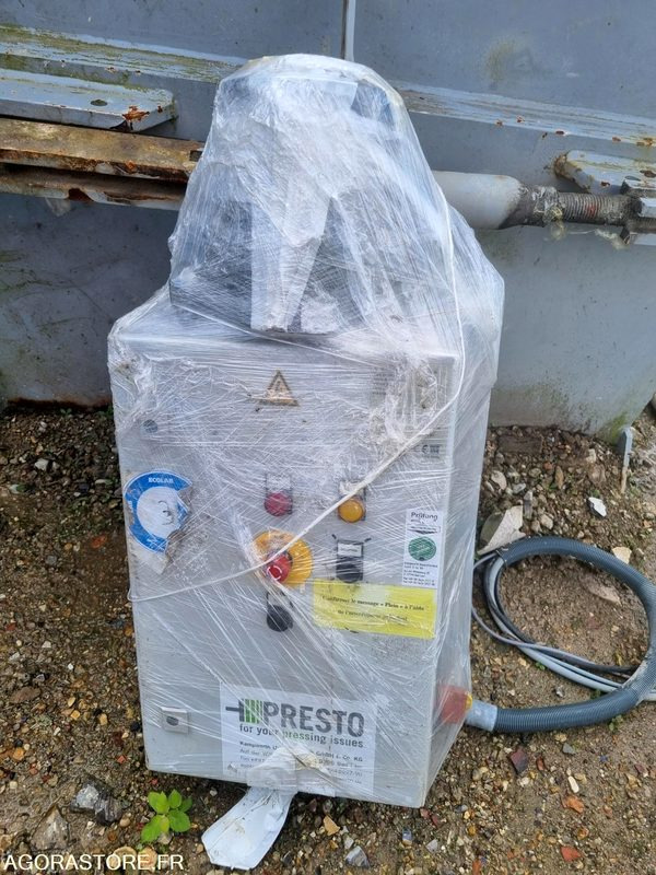 PRESSE A CARTON A VIS PRESTO SPN15 - 2009 - Инструмент/ Оборудване: снимка 3 PRESSE A CARTON A VIS PRESTO SPN15 - 2009 - Инструмент/ Оборудване: снимка 3