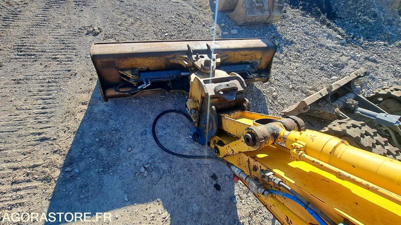 Pelle New Holland E135SR-1ES Diesel 2007 - Верижен багер: снимка 5 Pelle New Holland E135SR-1ES Diesel 2007 - Верижен багер: снимка 5