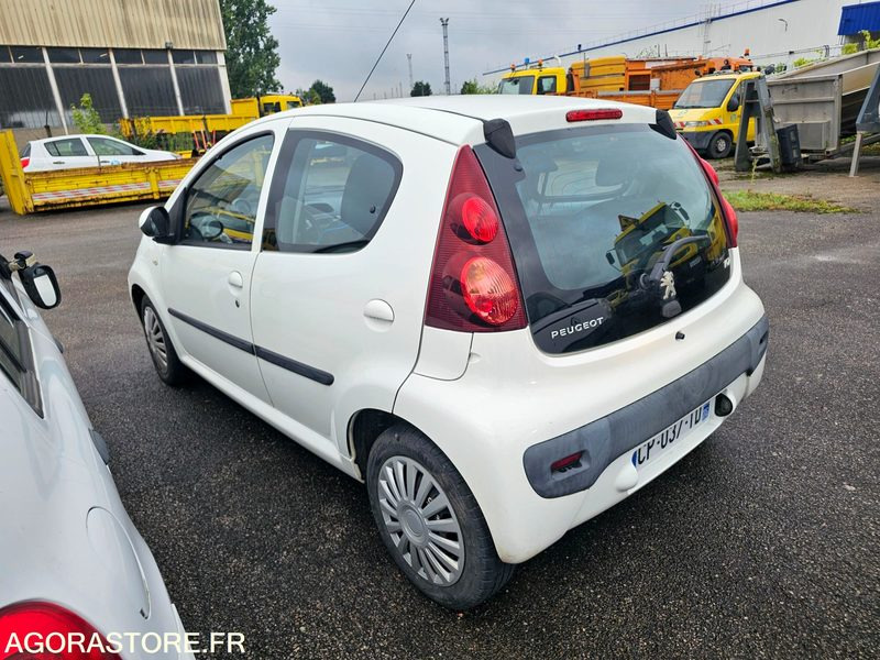 Peugeot 107 - 2013 - 105006km - CP037TD - Лек автомобил: снимка 4 Peugeot 107 - 2013 - 105006km - CP037TD - Лек автомобил: снимка 4