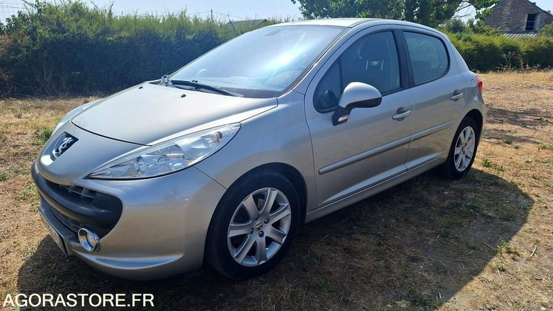 Peugeot 207 boite de vitesse automatique - 2008 - Лек автомобил: снимка 2 Peugeot 207 boite de vitesse automatique - 2008 - Лек автомобил: снимка 2