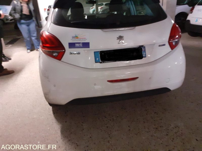Peugeot 208 - 2015 - 210947kms - Лек автомобил: снимка 2 Peugeot 208 - 2015 - 210947kms - Лек автомобил: снимка 2