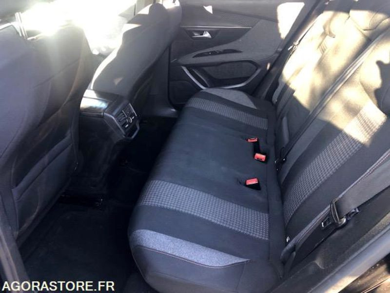 Peugeot 3008 BlueHdi 120 S&S Allure Business BOITE AUTO EAT8 - Courroie faite - Лек автомобил: снимка 5 Peugeot 3008 BlueHdi 120 S&S Allure Business BOITE AUTO EAT8 - Courroie faite - Лек автомобил: снимка 5