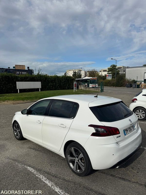 Peugeot 308 1.6 HDi 90 CV phase 2 T9 - 2014 - 172 500 KMS - Лек автомобил: снимка 5 Peugeot 308 1.6 HDi 90 CV phase 2 T9 - 2014 - 172 500 KMS - Лек автомобил: снимка 5