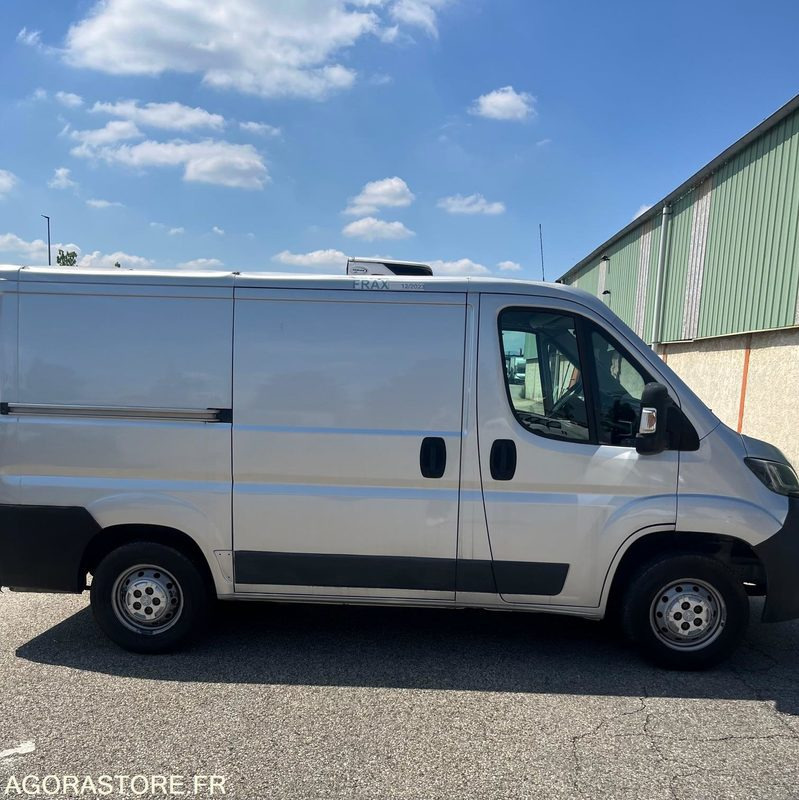 Peugeot Boxer L1H2 330 L1H1 2L Bluehdi - 2017 - 139 950km - Хладилен бус: снимка 2 Peugeot Boxer L1H2 330 L1H1 2L Bluehdi - 2017 - 139 950km - Хладилен бус: снимка 2
