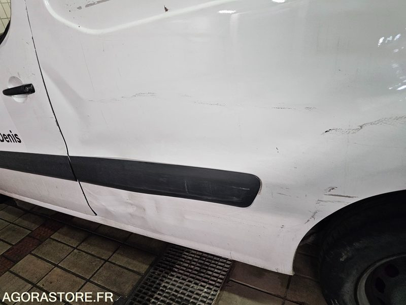 Малък ван Peugeot Partner - 2014 - 61762kms - DK 345 FR: снимка 31 Малък ван Peugeot Partner - 2014 - 61762kms - DK 345 FR: снимка 31