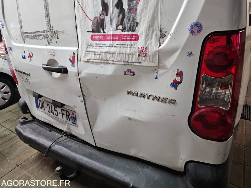 Малък ван Peugeot Partner - 2014 - 61762kms - DK 345 FR: снимка 26 Малък ван Peugeot Partner - 2014 - 61762kms - DK 345 FR: снимка 26