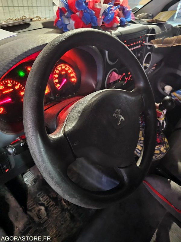 Малък ван Peugeot Partner - 2014 - 61762kms - DK 345 FR: снимка 12 Малък ван Peugeot Partner - 2014 - 61762kms - DK 345 FR: снимка 12