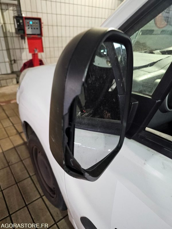 Малък ван Peugeot Partner - 2014 - 61762kms - DK 345 FR: снимка 33 Малък ван Peugeot Partner - 2014 - 61762kms - DK 345 FR: снимка 33