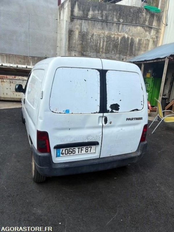 Peugeot partner - Малък ван: снимка 3 Peugeot partner - Малък ван: снимка 3