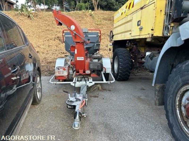 REMORQUE BROYEUR A BRANCHE BUGNOT - FF632RZ - Дробилка за дървесина: снимка 1 REMORQUE BROYEUR A BRANCHE BUGNOT - FF632RZ - Дробилка за дървесина: снимка 1