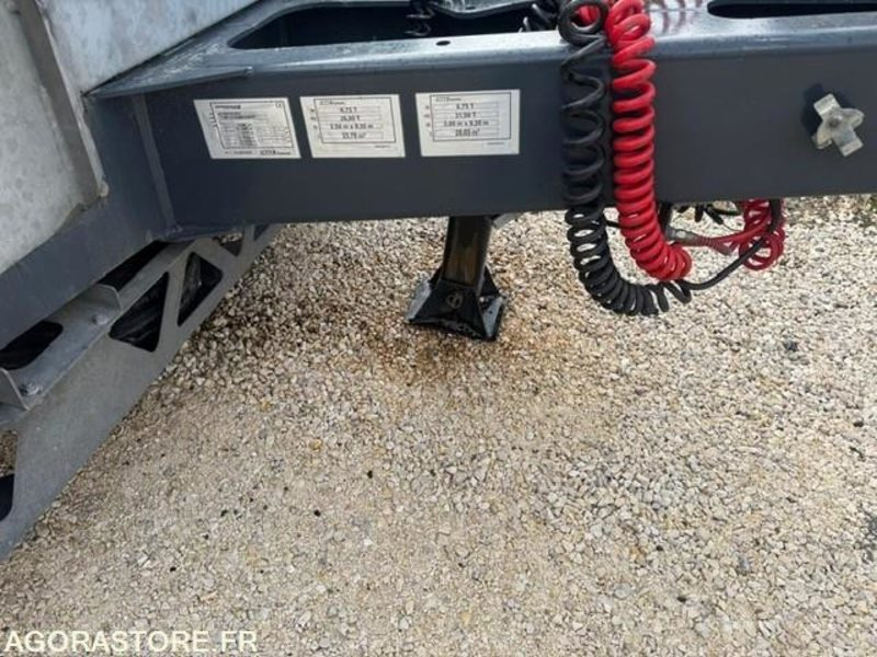 REMORQUE PORTE ENGIN 3 ESSIEUX CENTRAUX MAX TRAILER 2022 1500 KM - Нискорамна площадка ремарке: снимка 2 REMORQUE PORTE ENGIN 3 ESSIEUX CENTRAUX MAX TRAILER 2022 1500 KM - Нискорамна площадка ремарке: снимка 2
