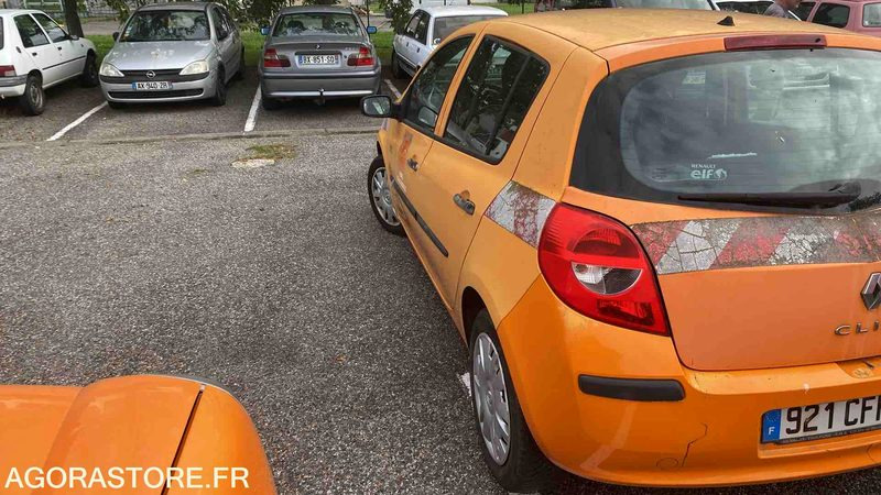RENAULT CLIO - 2008 - 165927 KM - Лек автомобил: снимка 3 RENAULT CLIO - 2008 - 165927 KM - Лек автомобил: снимка 3