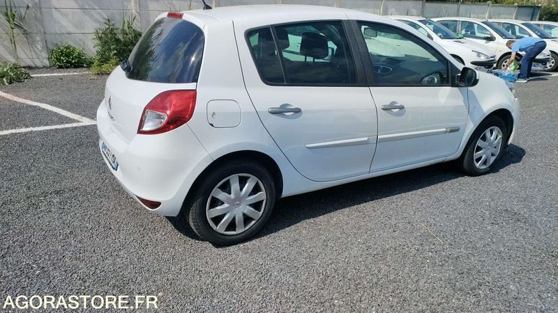 RENAULT CLIO - 2010 - 196673kms - Лек автомобил: снимка 2 RENAULT CLIO - 2010 - 196673kms - Лек автомобил: снимка 2