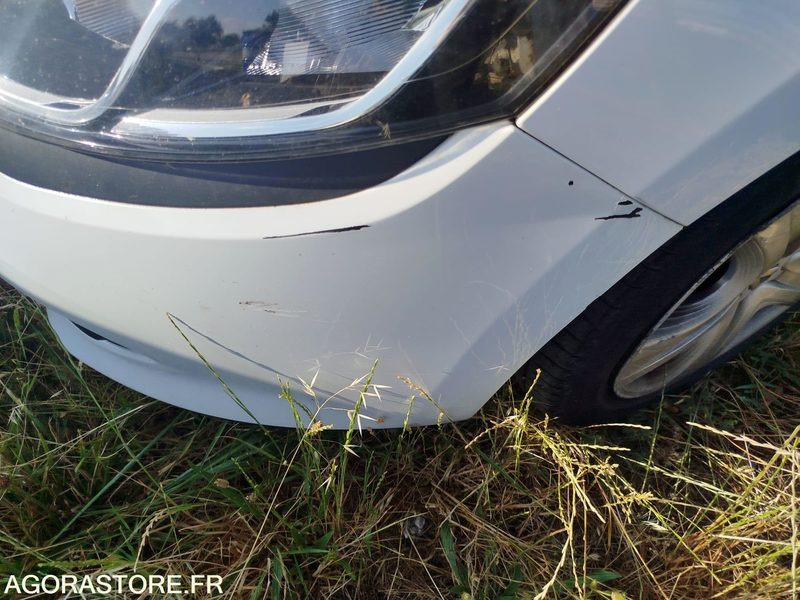 RENAULT CLIO - 2014 - Лек автомобил: снимка 2 RENAULT CLIO - 2014 - Лек автомобил: снимка 2