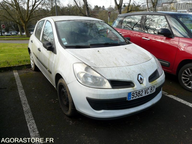 RENAULT CLIO - Лек автомобил: снимка 1 RENAULT CLIO - Лек автомобил: снимка 1