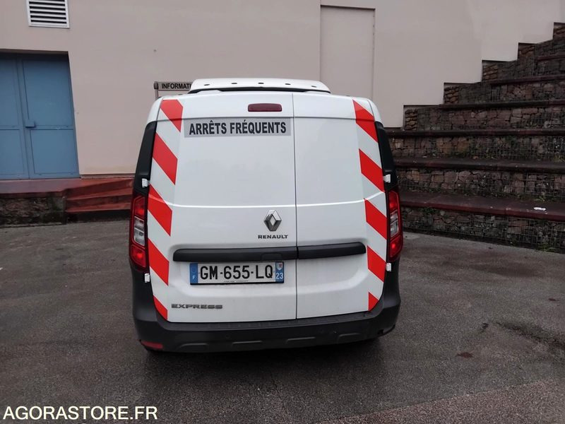 RENAULT EXPRESS VAN FRIGORIFIQUE 2023 42600 kms GO - Малък ван: снимка 3 RENAULT EXPRESS VAN FRIGORIFIQUE 2023 42600 kms GO - Малък ван: снимка 3